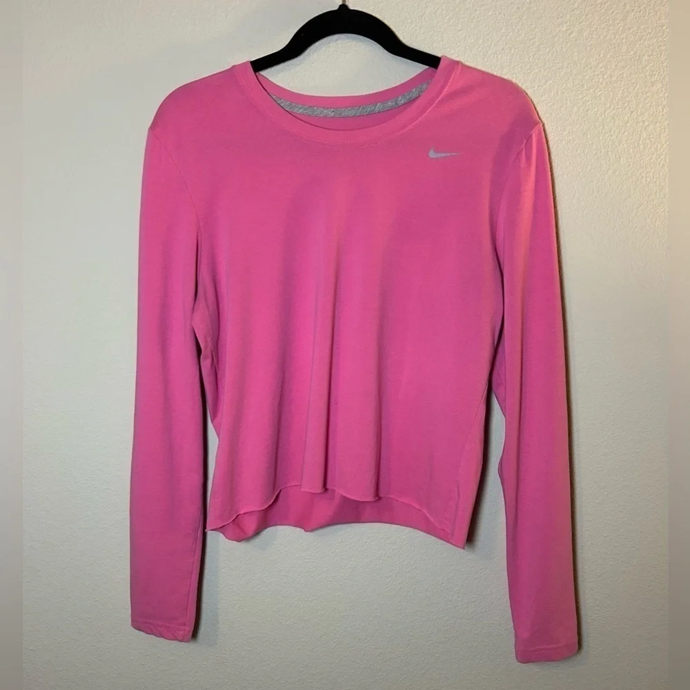 Nike Cropped Dri Fit Long Sleeve Large Pink Scissor Cut Athleisure Top Athletic